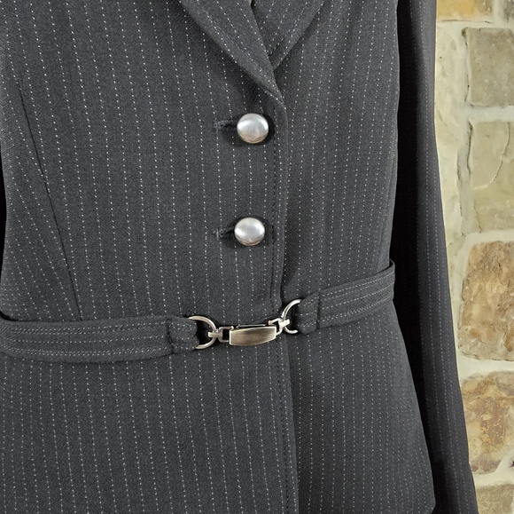 NWT Tahari Pinstripe Nantucket Breeze Skirt Suit Set - Picture 3 of 11